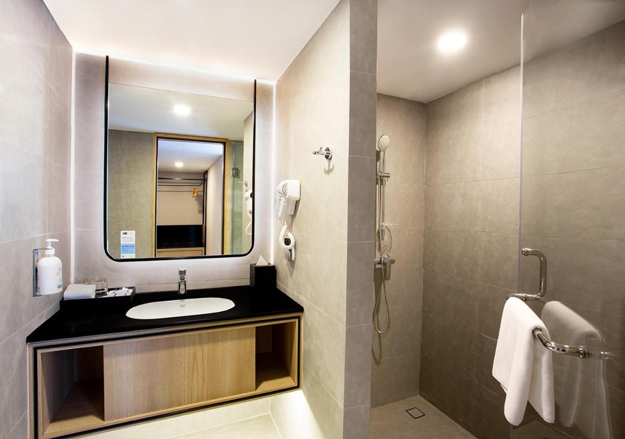 Holiday Inn Express & Suites Bangkok Central Pier By Ihg Luaran gambar