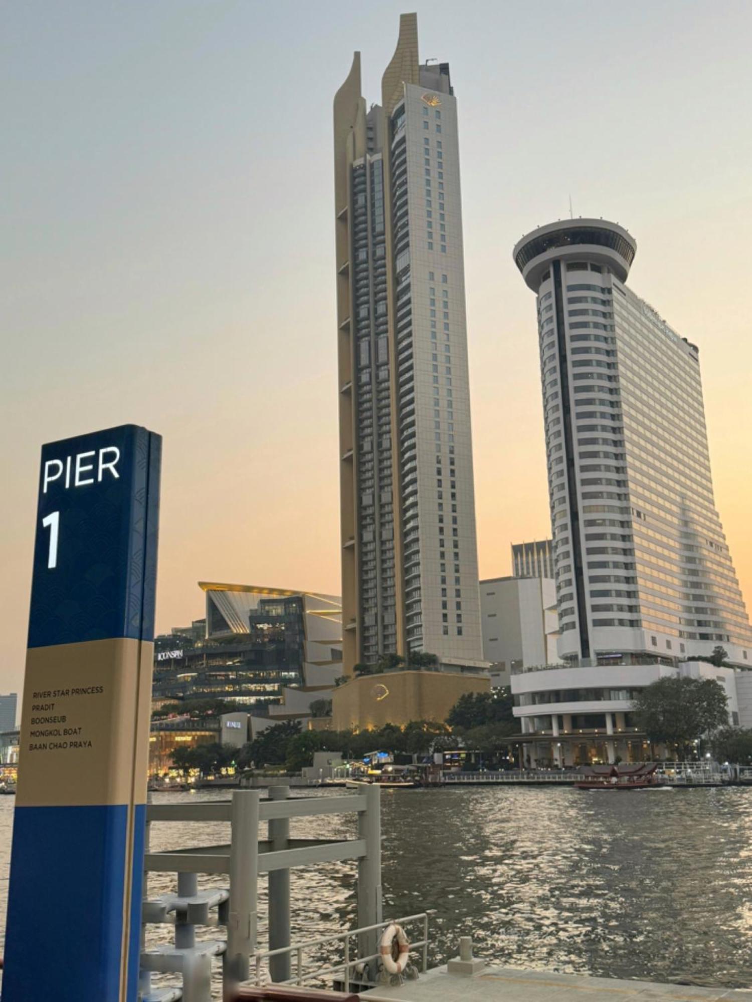 Holiday Inn Express & Suites Bangkok Central Pier By Ihg Luaran gambar