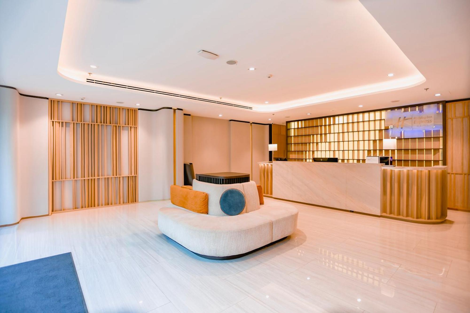 Holiday Inn Express & Suites Bangkok Central Pier By Ihg Luaran gambar