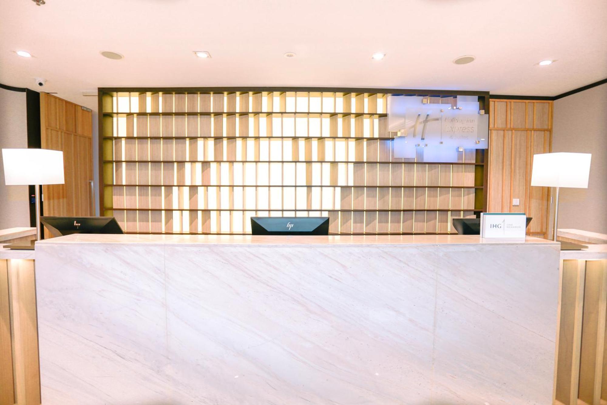 Holiday Inn Express & Suites Bangkok Central Pier By Ihg Luaran gambar